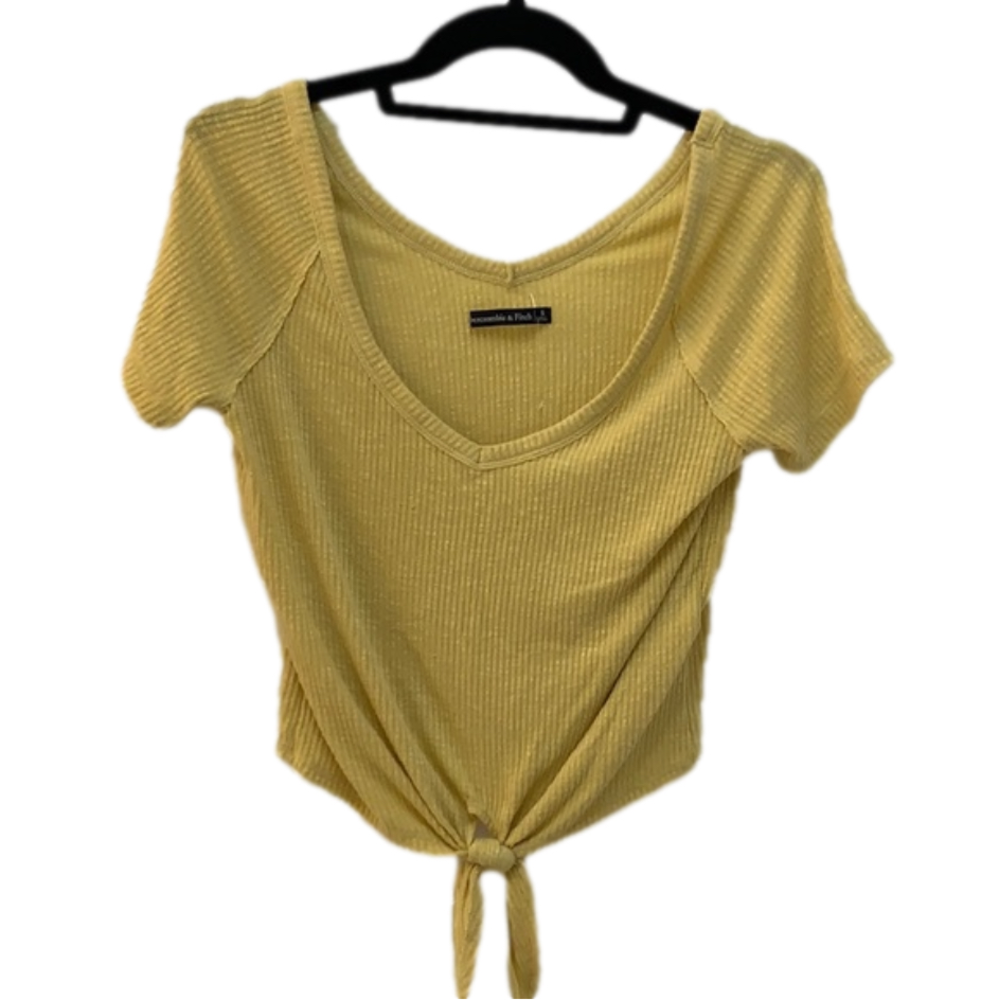 Abercrombie Hello short sleeve crop top tie front